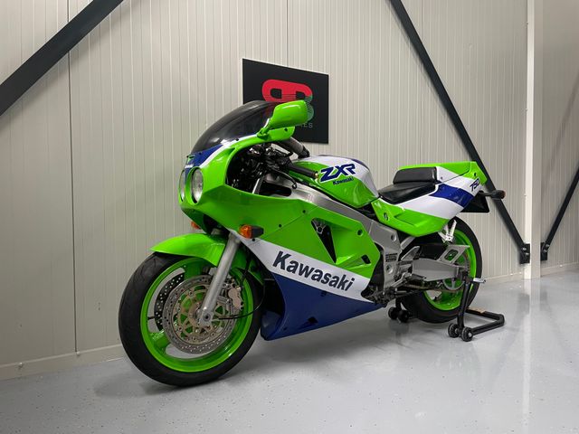 kawasaki - zxr-750
