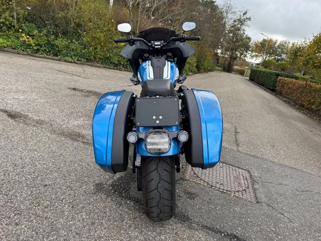 harley-davidson - low-rider-st