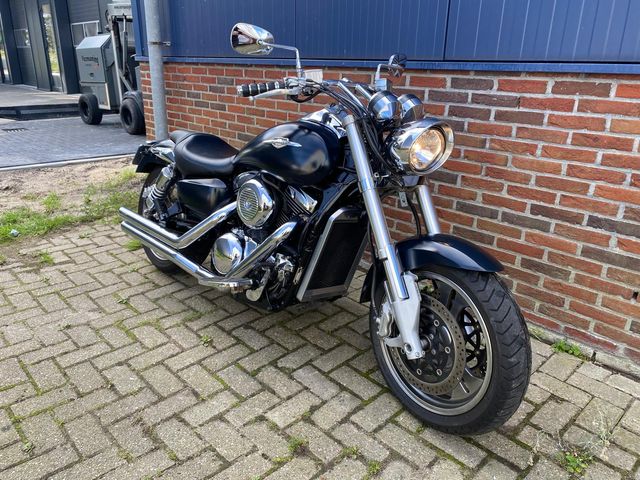 suzuki - vz-1600-marauder