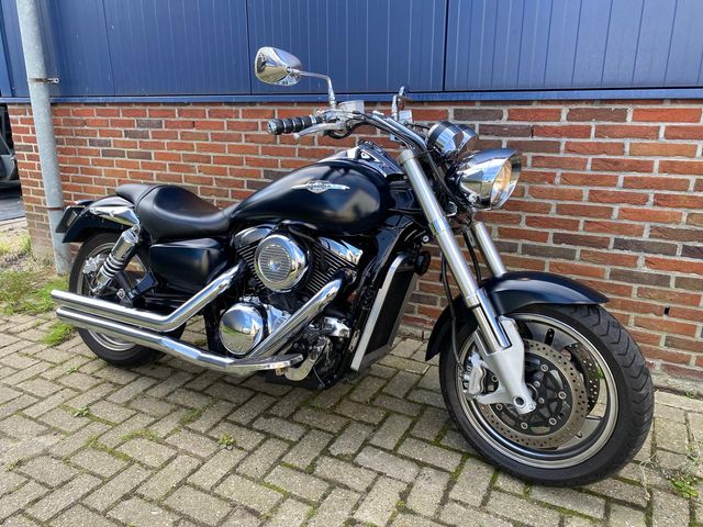 suzuki - vz-1600-marauder