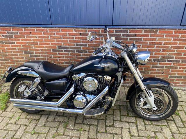 suzuki - vz-1600-marauder
