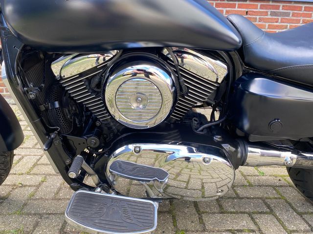 suzuki - vz-1600-marauder