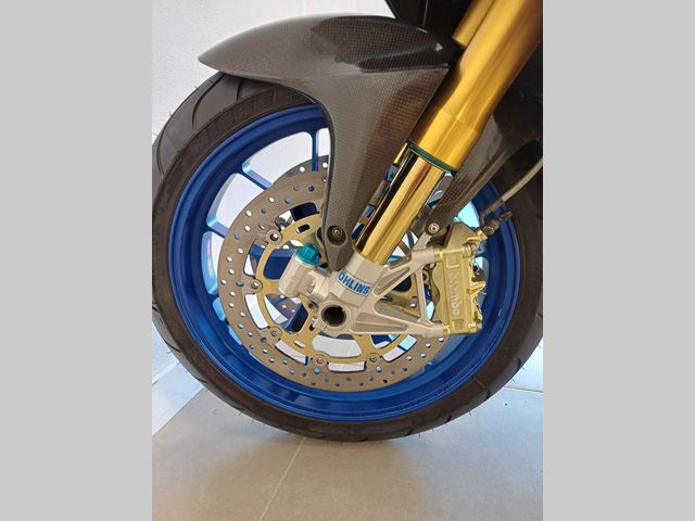 aprilia - rsv-1000-r-factory