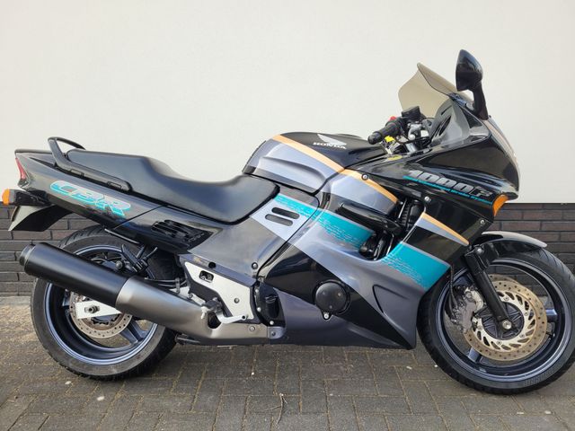 honda - cbr-1000-f