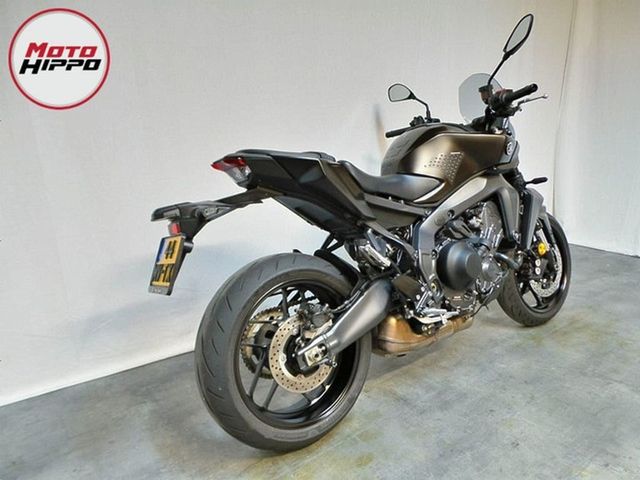 yamaha - mt-09-y-amt
