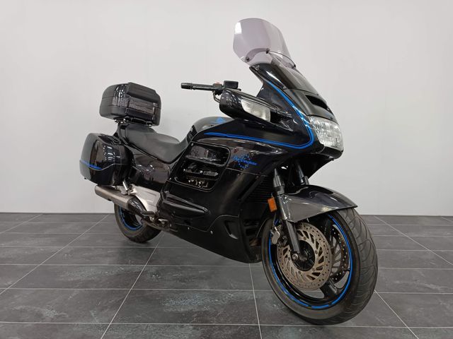 honda - st-1100-pan-european