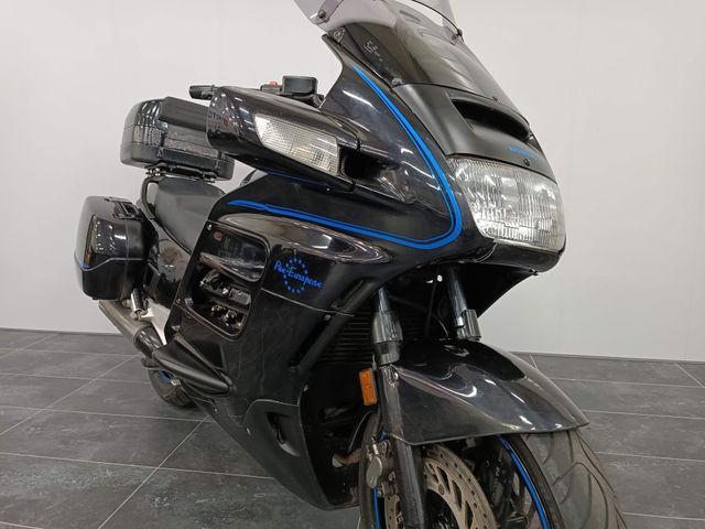 honda - st-1100-pan-european