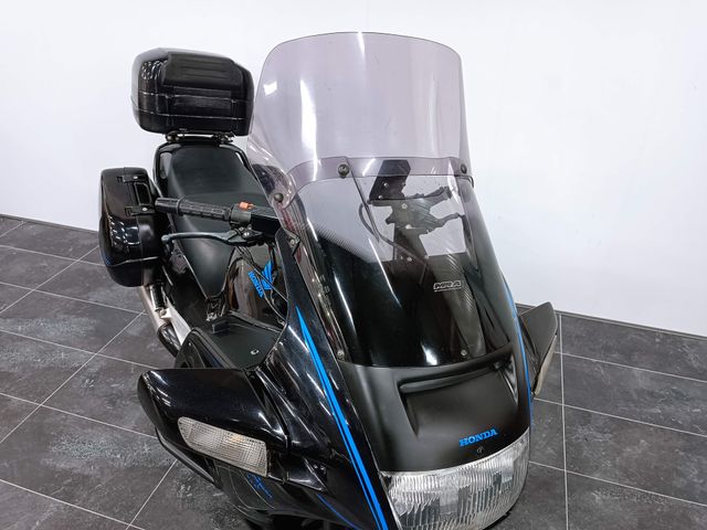 honda - st-1100-pan-european