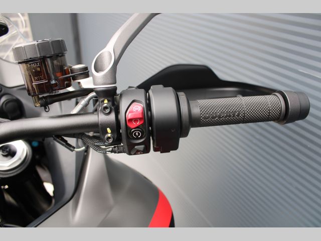 ducati - multistrada-v4-s-grand-tour