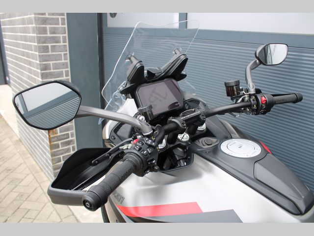ducati - multistrada-v4-s-grand-tour