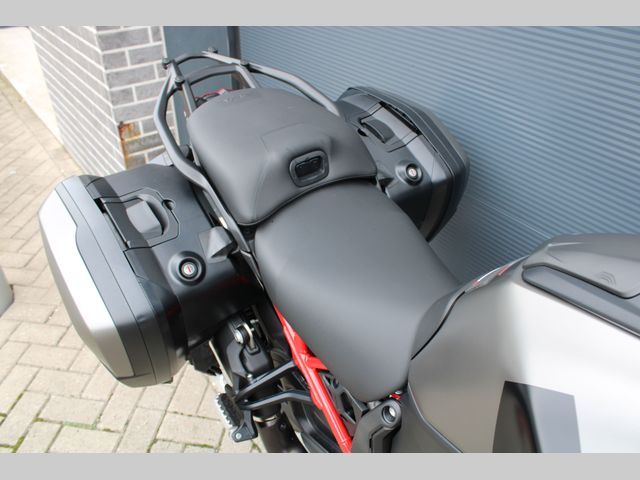 ducati - multistrada-v4-s-grand-tour