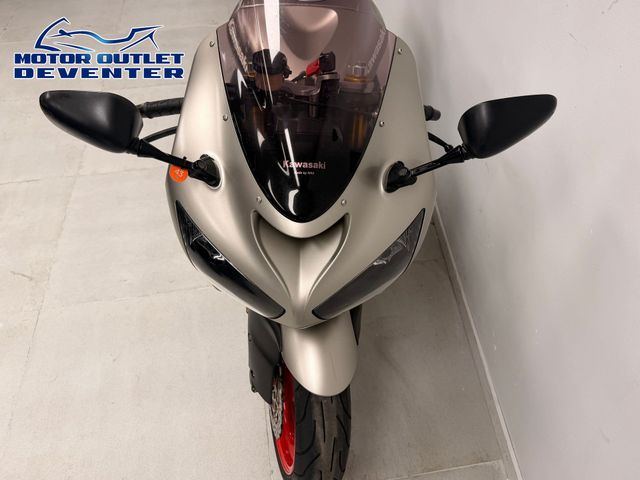 kawasaki - ninja-zx-6r