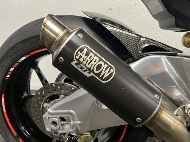 aprilia - tuono-v4