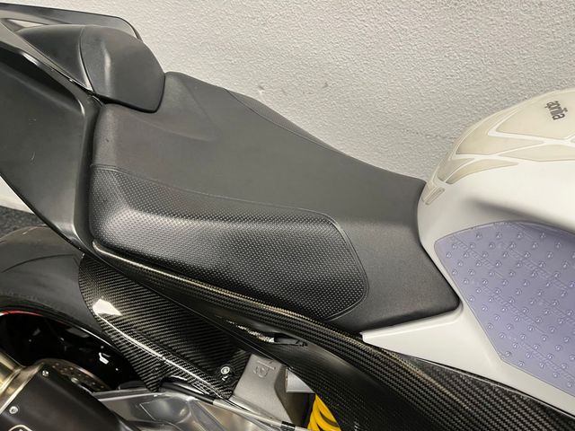 aprilia - tuono-v4