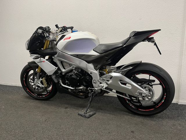 aprilia - tuono-v4