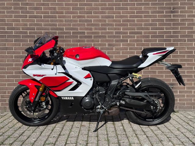 yamaha - yzf-r7-world-gp-60th-anniversary
