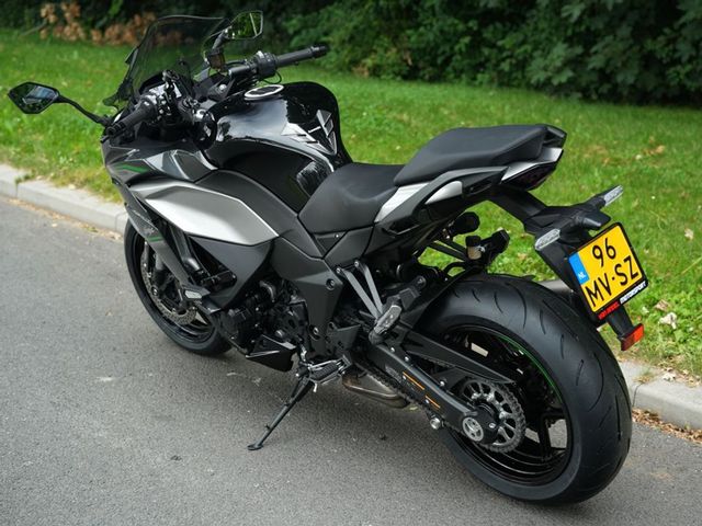 kawasaki - z-1000-sx