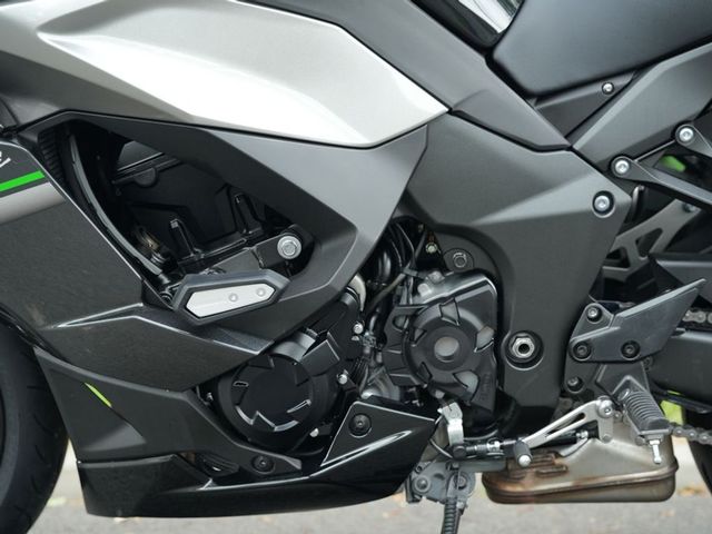 kawasaki - z-1000-sx