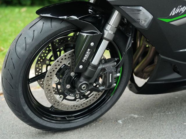 kawasaki - z-1000-sx