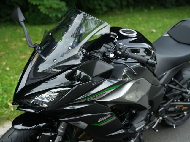 kawasaki - z-1000-sx