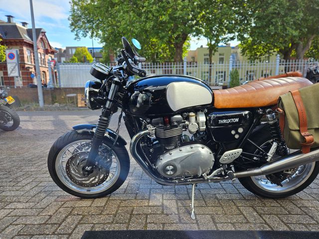 triumph - thruxton-900