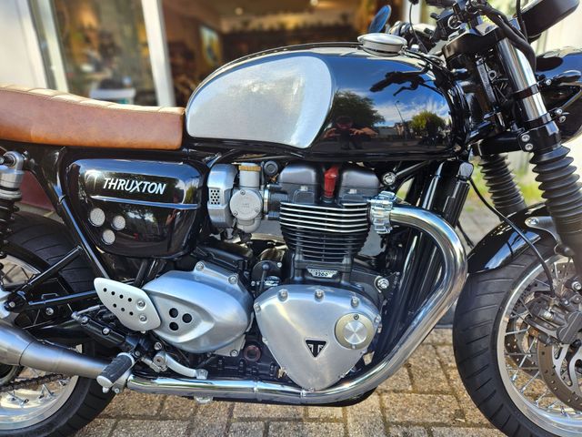 triumph - thruxton-900