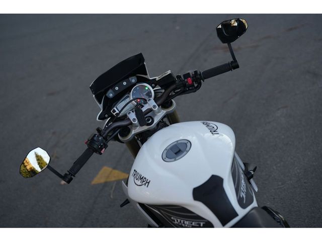 triumph - street-triple-765