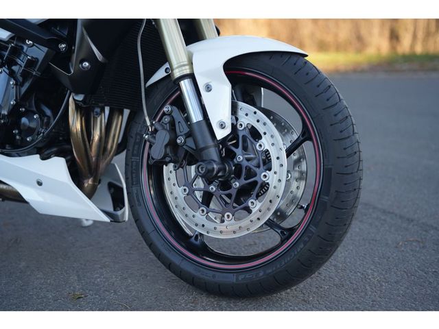 triumph - street-triple-765