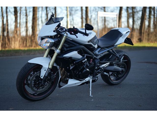 triumph - street-triple-765