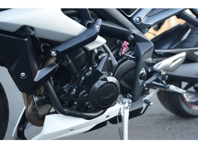 triumph - street-triple-765