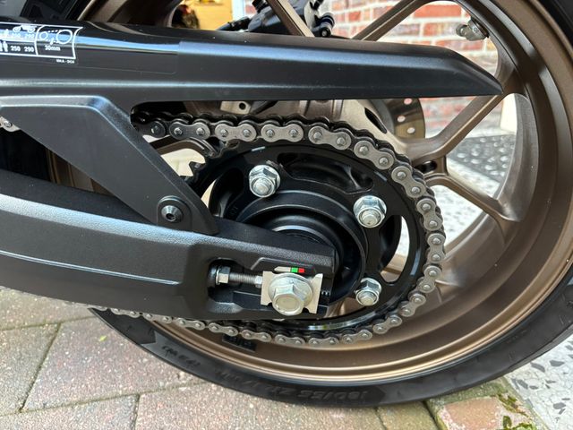 honda - cb-650-r-neo-sports-cafe