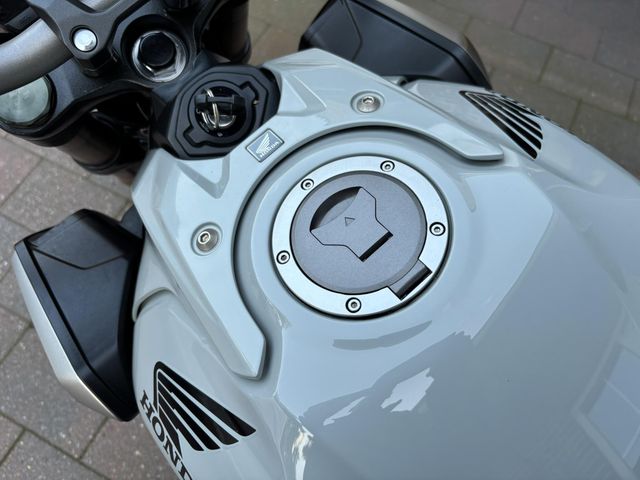 honda - cb-650-r-neo-sports-cafe