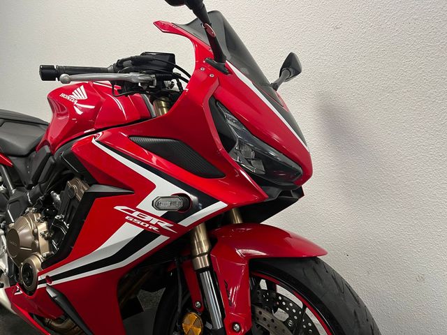 honda - cbr-650-r