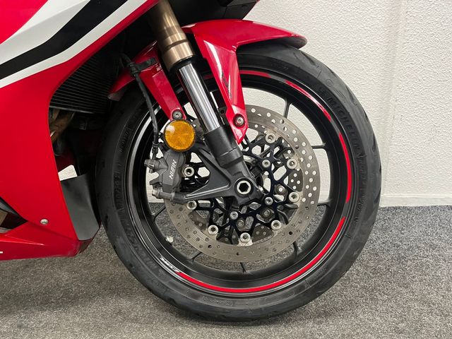honda - cbr-650-r