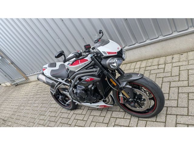 triumph - speed-triple-rs