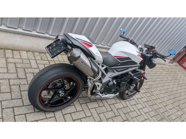 triumph - speed-triple-rs