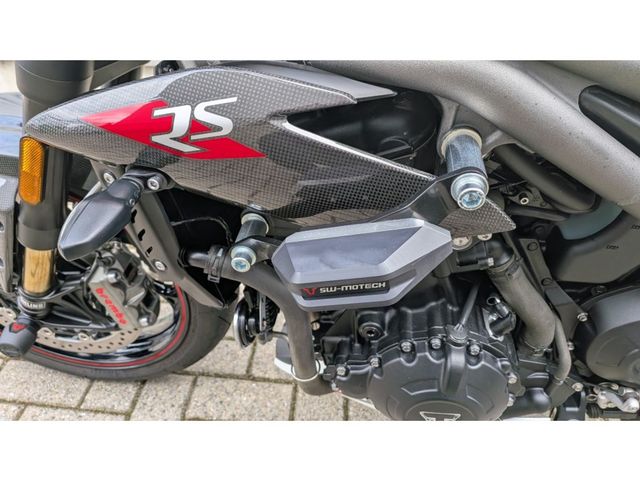 triumph - speed-triple-rs