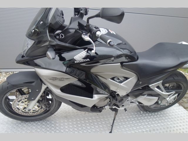 honda - vfr-800-x-crossrunner-abs