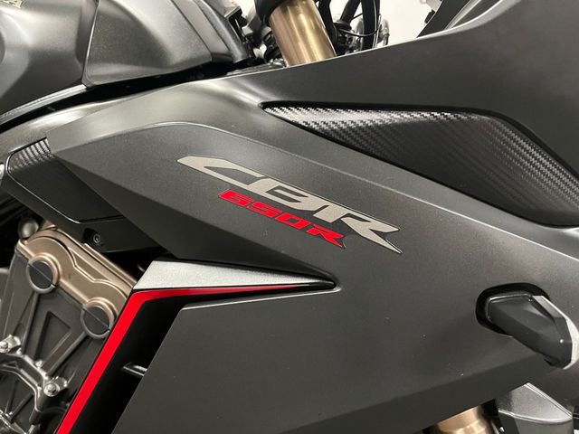 honda - cbr-650-r