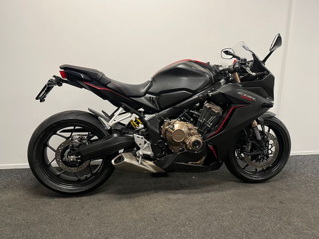 honda - cbr-650-r