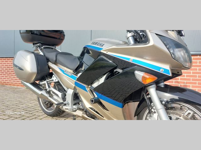 yamaha - fjr-1300