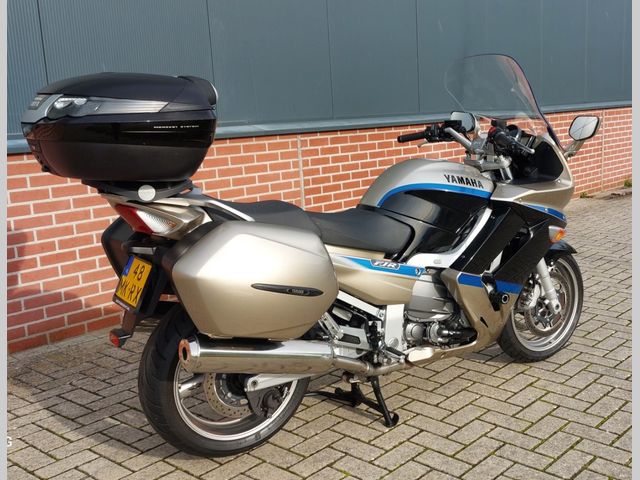 yamaha - fjr-1300