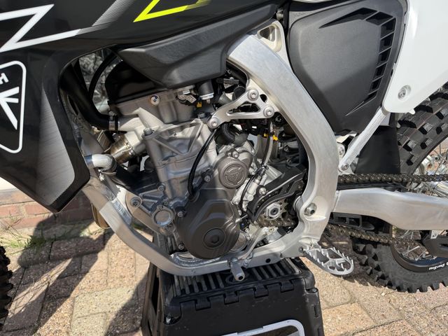 triumph - tf-250-x