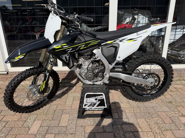 triumph - tf-250-x