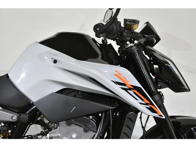 ktm - 790-duke-l