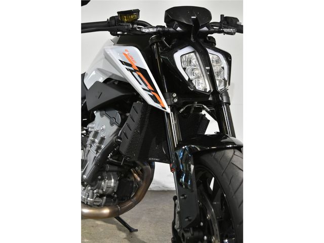 ktm - 790-duke-l