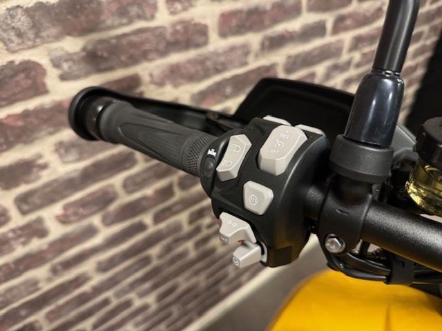 triumph - tiger-1200-gt-pro