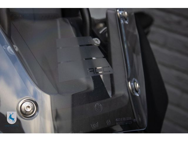 bmw - r-1300-gs-triple-black