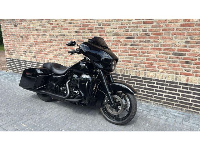 harley-davidson - street-glide-cvo-flhxse