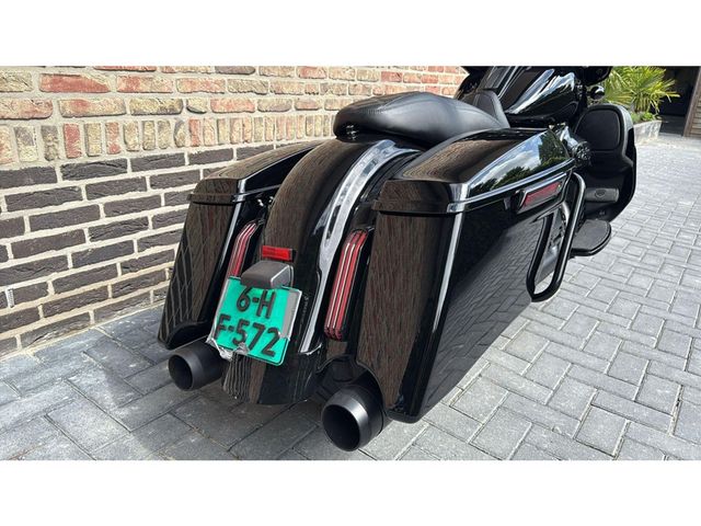 harley-davidson - street-glide-cvo-flhxse